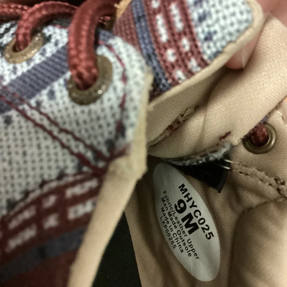 Twisted X Men's Loper  Casual Shoes Size 9 M Aztec Print‎  Gray Maroon